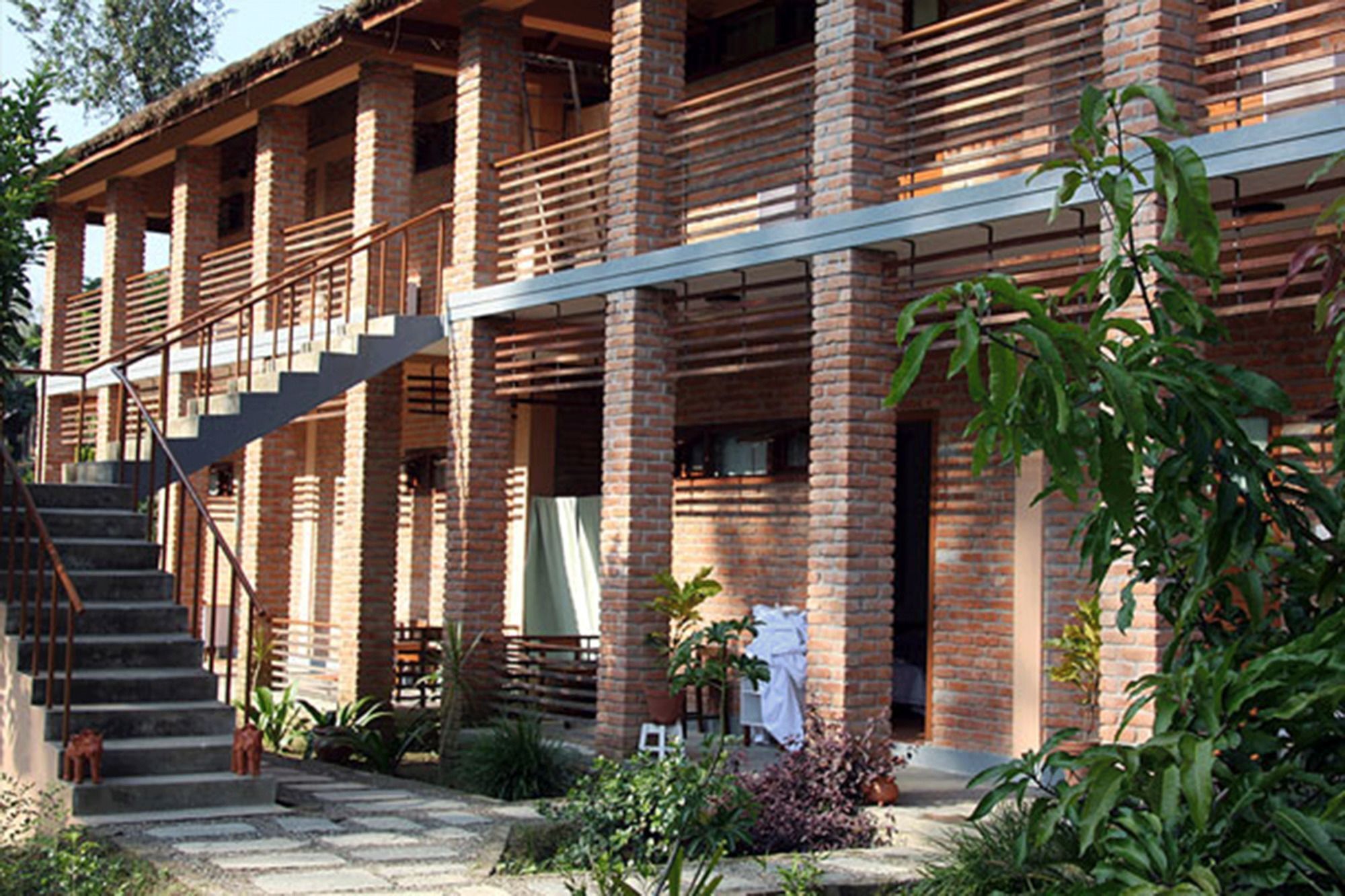 Hotel Elephant Camp Sauraha Exterior foto