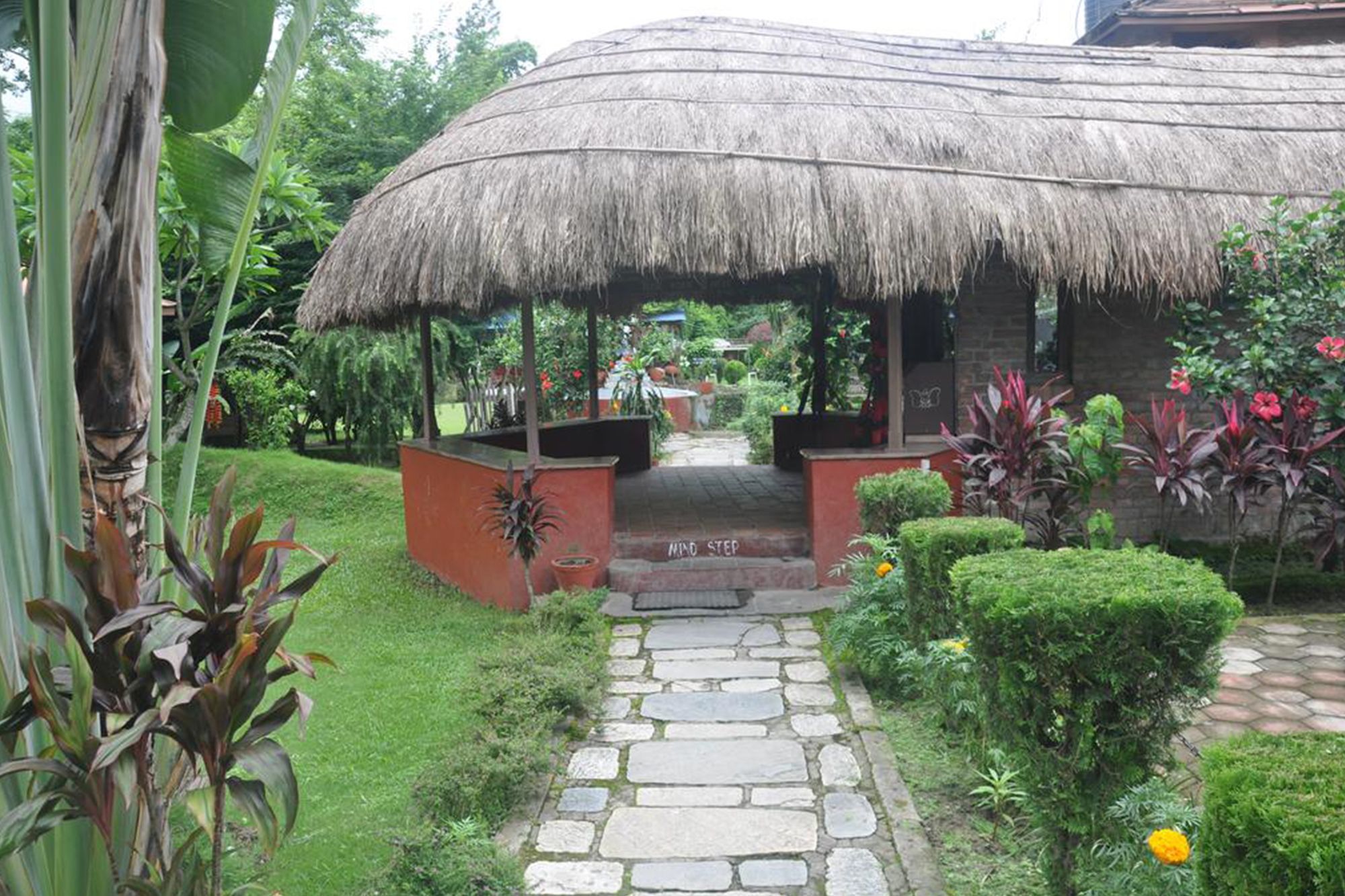 Hotel Elephant Camp Sauraha Exterior foto